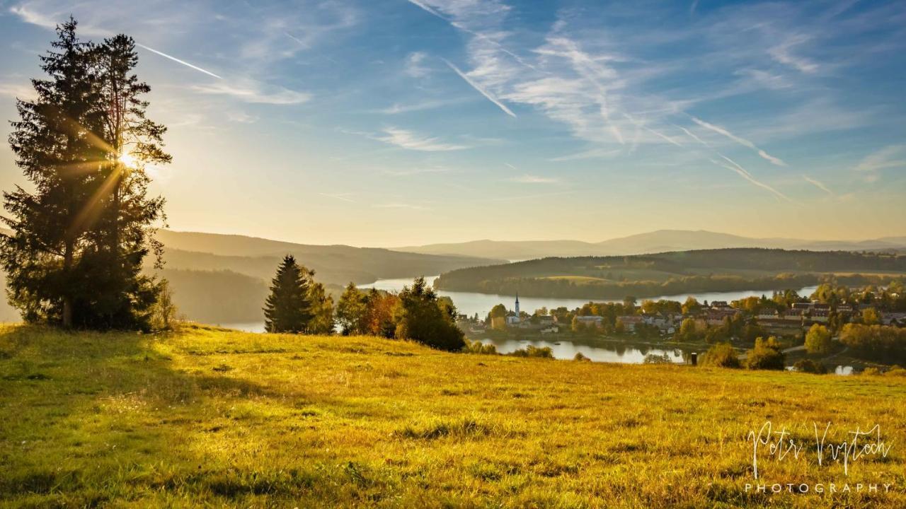 Apartman Na Lipne Frymburk Exteriör bild